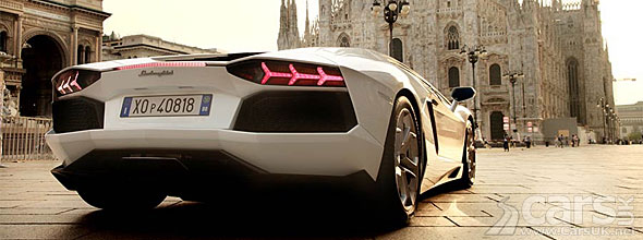 Desfile de Lamborghini pela Itália